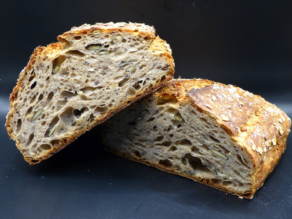 Le Multi-Omega Pain de blé demi-complet aux graines 500g