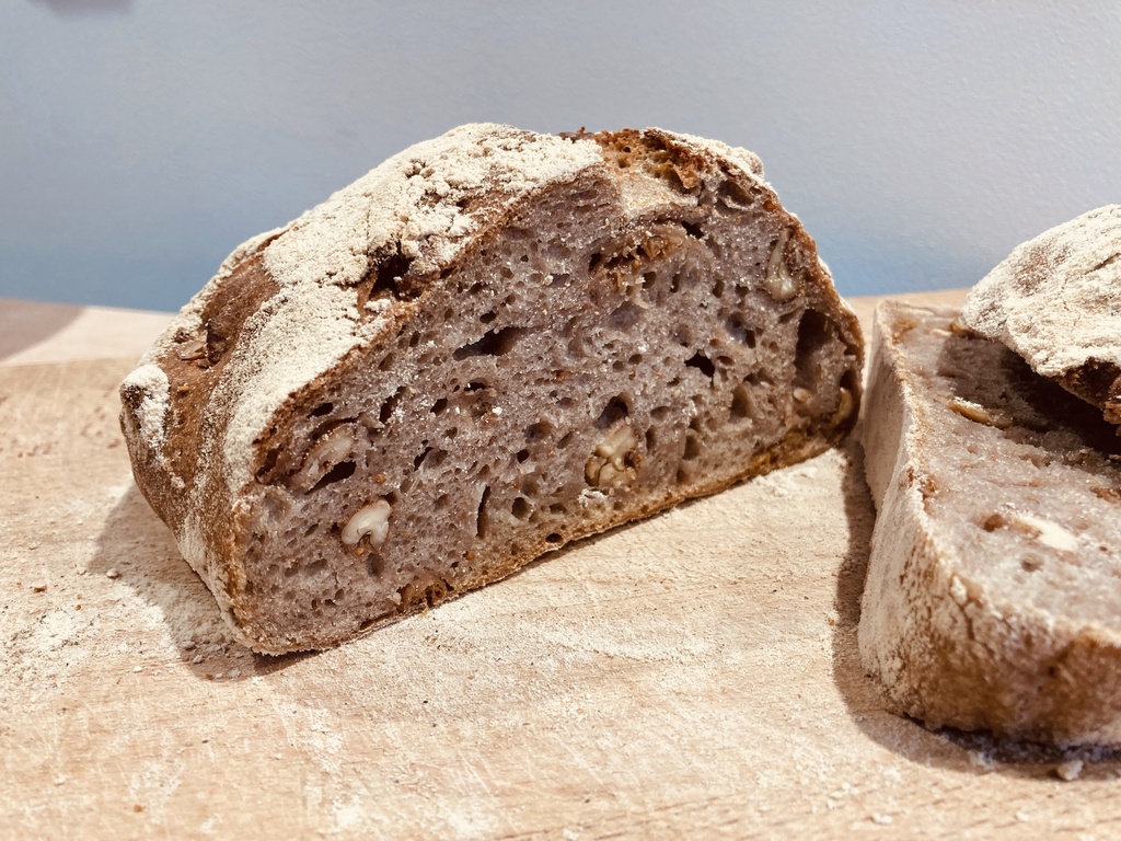 Pain aux Figues & Noix (levain de seigle, farine bise) 500g