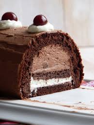 Forêt noire (mousse chocolat, framboise, chantilly et biscuit chocolat noir) la part